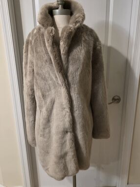 Rino & Pelle New Faux Fur Coat Large